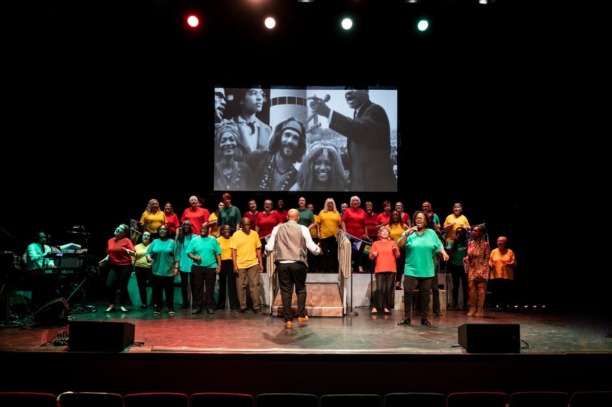 Royal & Derngate tweet media