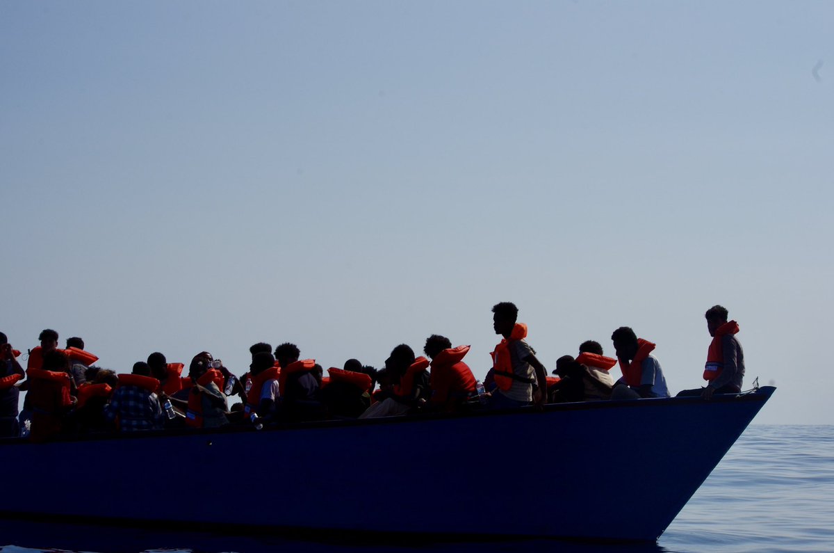 resqship_int's tweet photo. 🔴 Breaking
This afternoon, #Nadir encountered a wooden boat in distress with three children on board. The crew provided life jackets to the 41 people who had left #Libya two days ago. Currently, Nadir is accompanying the wooden boat towards #Lampedusa - the next #PlaceOfSafety https://t.co/2JKTasGnsO