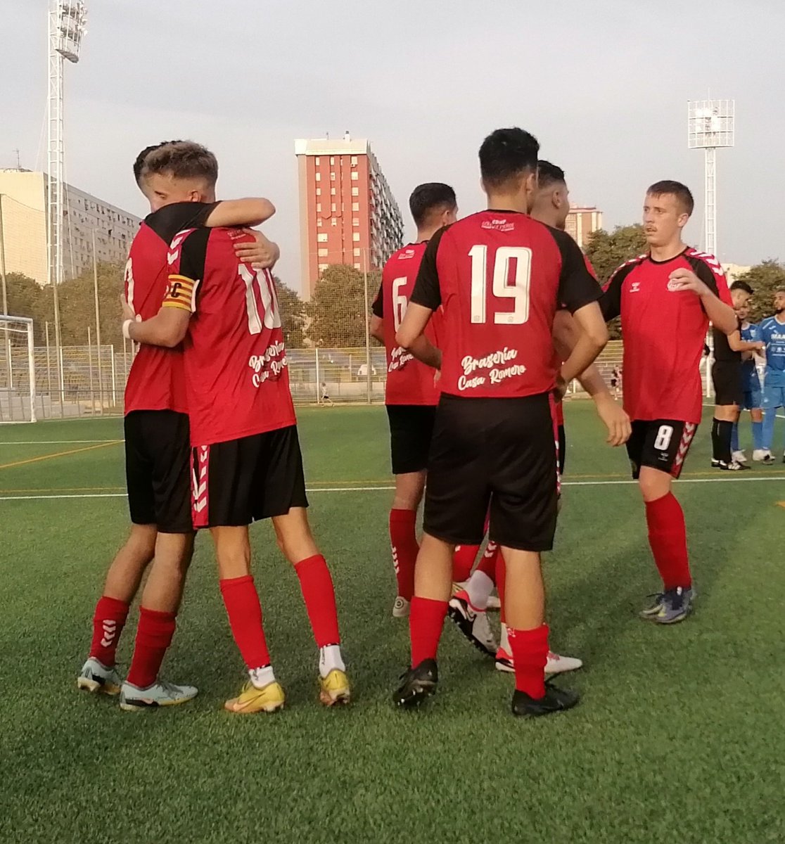 #AmateurA 🔴⚫
📌 Previa
📅 Domingo 01/10/2023
🏟️ Mpal. Almeda
🕛 A las 12 horas
<a href="/CD_ALMEDA/">CD ALMEDA</a> - <a href="/MarianaoPoblet/">CD Marianao Poblet</a>
Los chicos de <a href="/Vitolo93/">Victor Rodríguez</a>
buscarán la tercera victoria ante otro difícil rival.
#VamosRojos💪
#2cat3