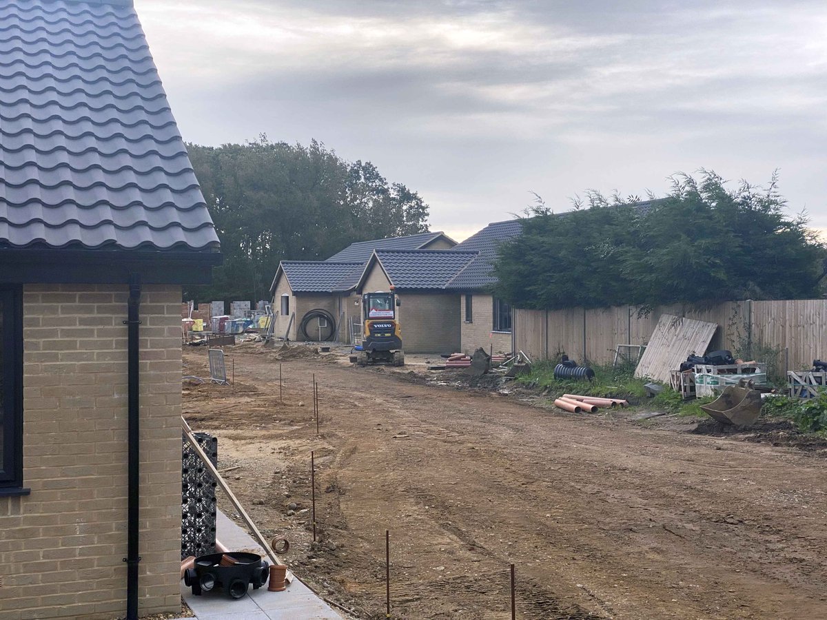 osbornandkent's tweet photo. 6 months ago vs. today at our site in Caistor St Edmund 👍

#construction #ukhousing #norfolk‍ https://t.co/OHSzRgaxWH