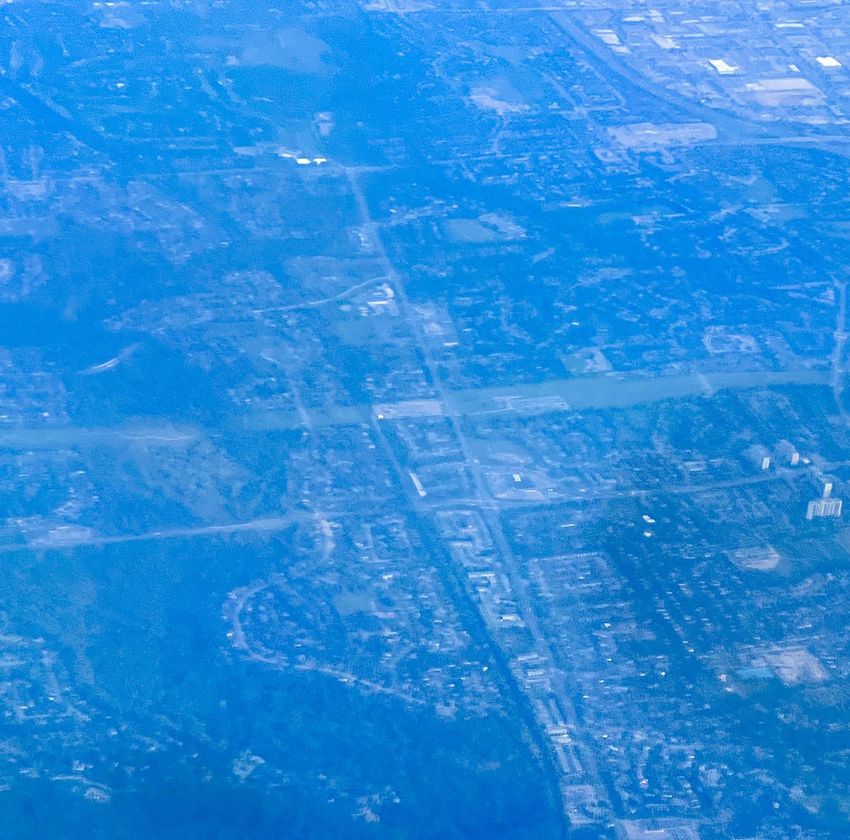 Penalosa_G's tweet photo. Leaving Toronto on my way to work in PEI with the Canadian Capital Cities, I see the magnificent opp. for Toronto to connect 100s of kilometres of nature along ravines, Lake Ontario, hydro corridors. Most done, need connectivity & uses.
Low hanging fruit on #TO4Everyone! Now! https://t.co/lVsKH7TqzS
