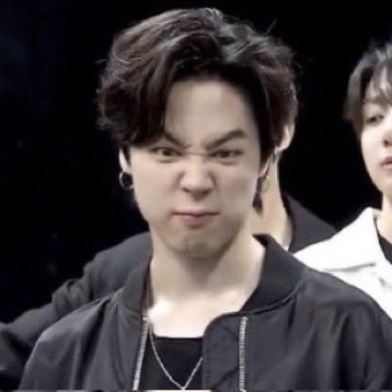 Healinghours7's tweet photo. Jimin your happy pill : a mimi thread https://t.co/TZeeNE1hk7