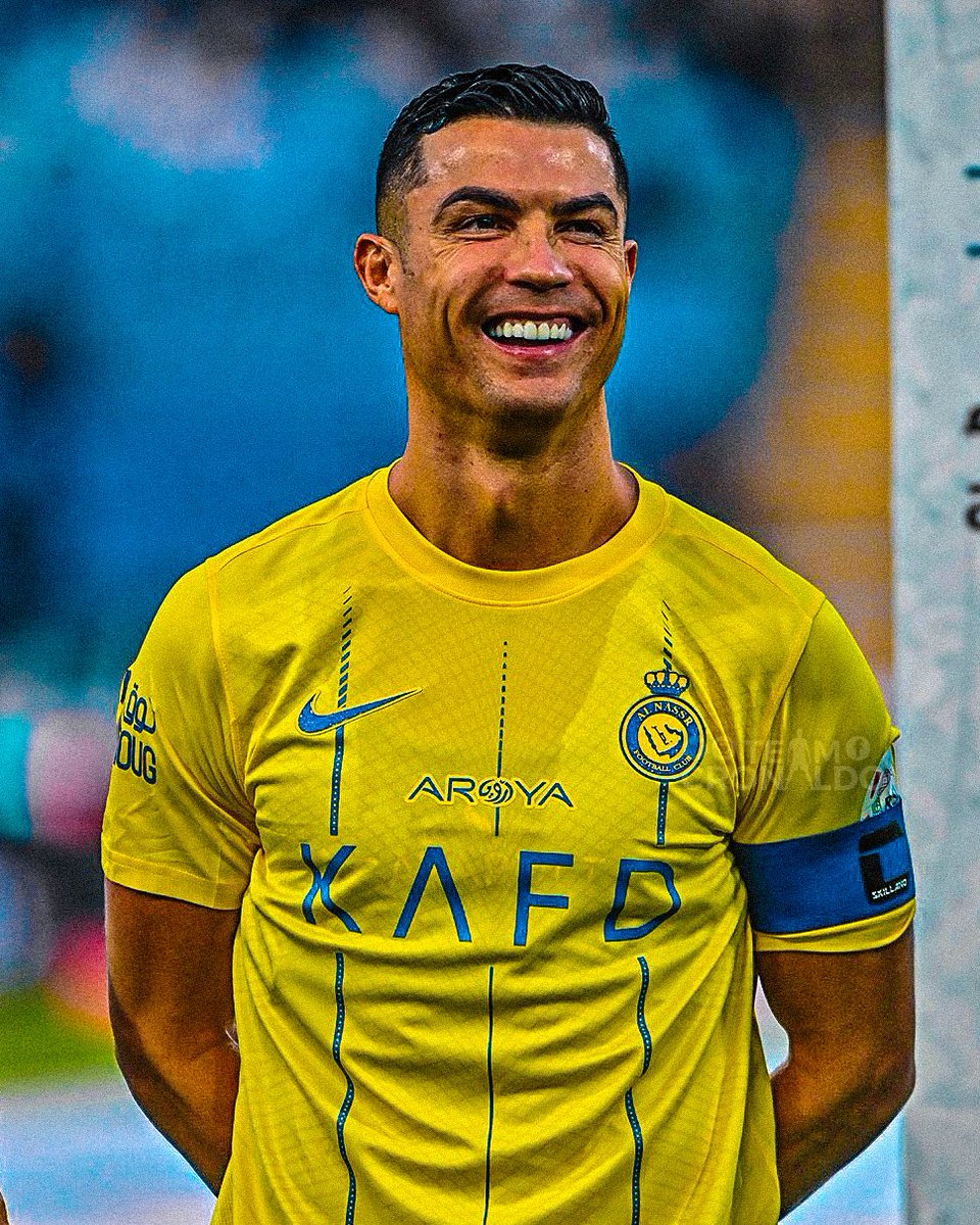 TeamCRonaldo's tweet photo. DROP A ❤️ IF CRISTIANO RONALDO IS THE BEST IN HISTORY 

&amp; if Mu is a weirdo https://t.co/NUHXgfOIot