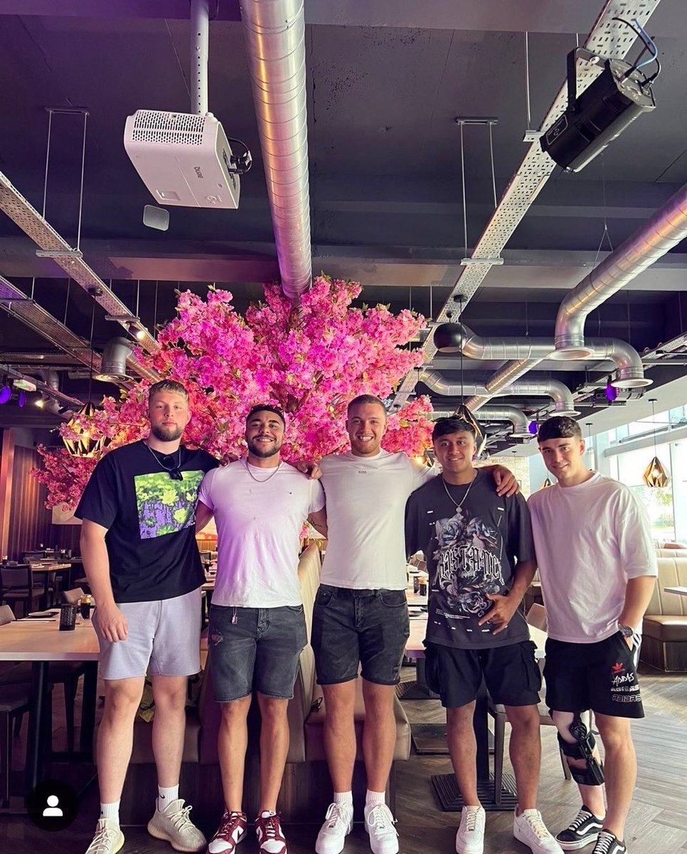 BarkSparkle's tweet photo. @BatleyRLFC @Aidan_McGowan_ @Aidan_McGowan_   when are you, @KobePoching and @ronanjmichael going to pay Alfie &amp; Robson a visit?  🇦🇺 https://t.co/U7mg7wEjJ3