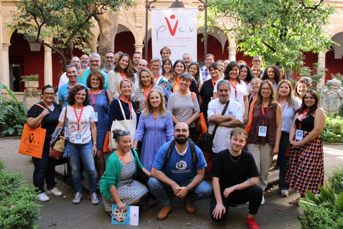 PVSCV's tweet photo. 🙏 ¡GRACIAS POR EL DÍA DE AYER!

🔝 Primer #Innochallenge en #València y queremos compartir nuestra satisfacción con nuestra comunidad voluntaria

Jornada participativa necesaria para abordar los retos a corto, medio y largo plazo del #voluntariado en la Comunitat Valenciana ✅🌠 https://t.co/Sld1MZl5aQ