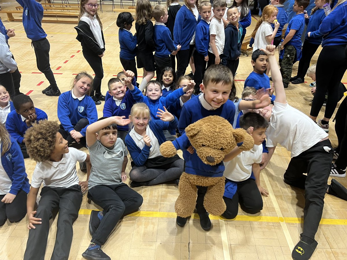 🐻💙Violet’s Adventures 💙 🐻 Violet has been on more adventures in P5K and is looking forward to another week in <a href="/MissLMcPherson/">Miss McPherson</a> class.