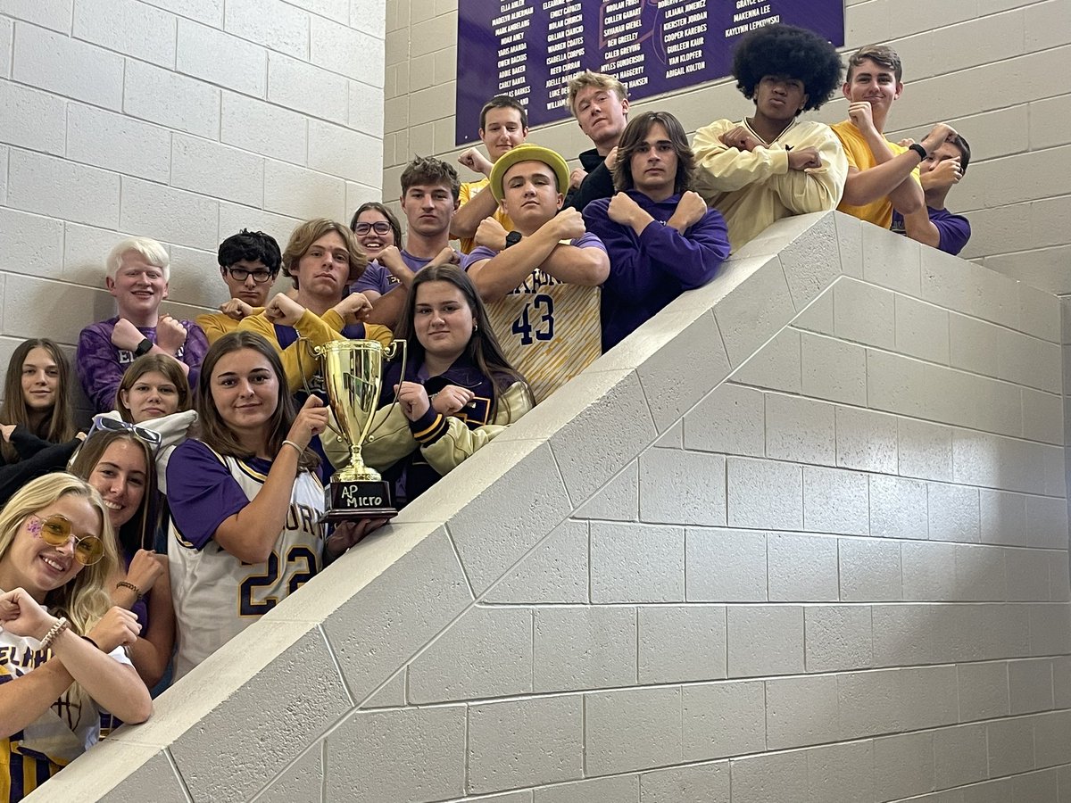 EAHSEcon's tweet photo. Elk HOCO ‘23 with best AP kids around.  #goelks https://t.co/EUV2UEQqkd