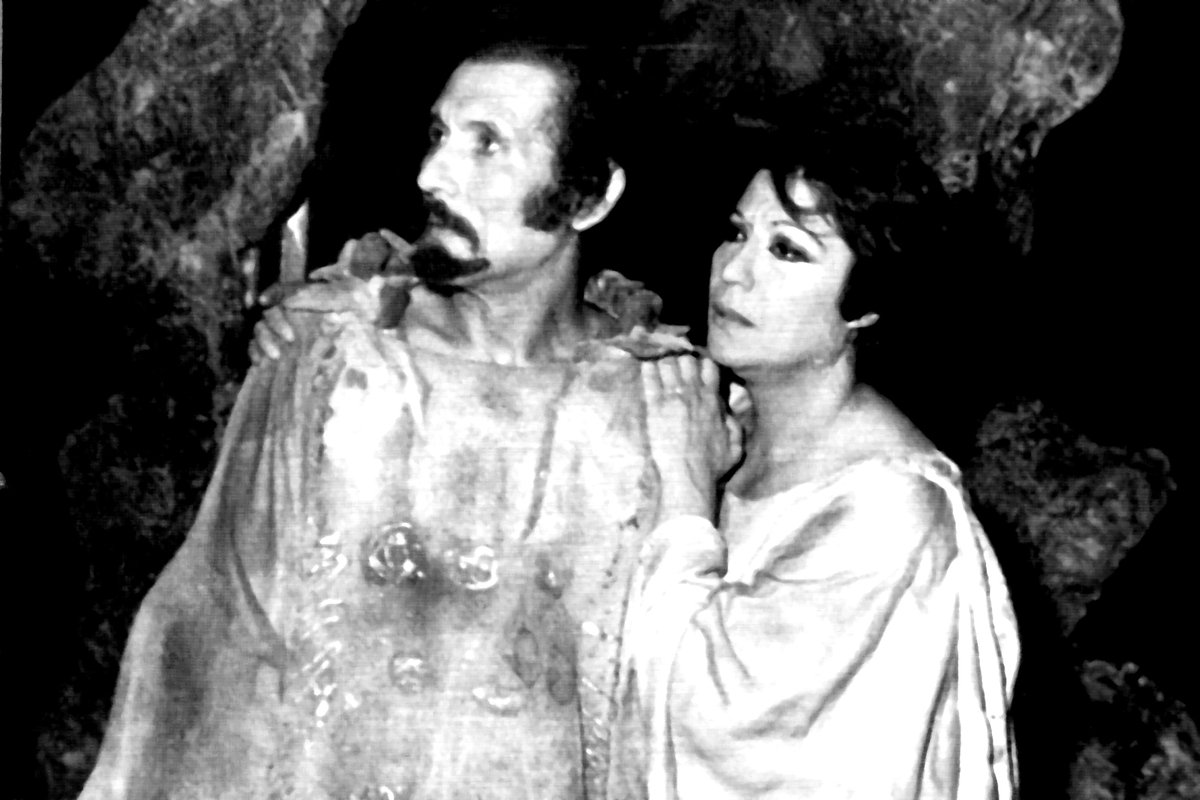 سميحة أيوب مع عبد الله غيب "كان بينهما معزة خاصة"