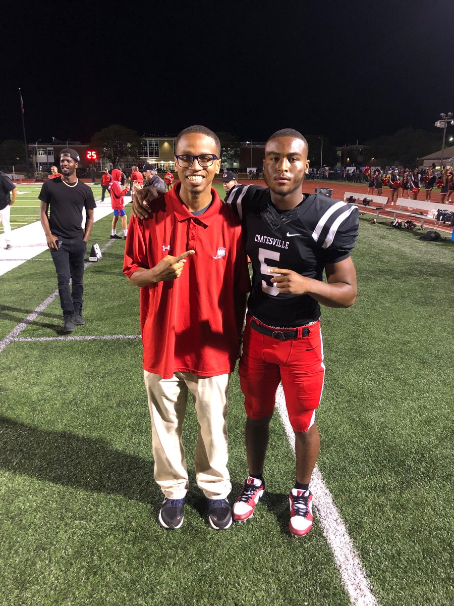 Ethan Poetic Inspires Armon Richardson.

 #ethanpoetic #armonricharddon #inspires #inspiration #coatesvillepa #varsityfootball  #diversity #positiveinfluence #inspiretheyouth #football #fellowship #supportive #unity #footballfriday #classof2024 #strongsafety #turffield