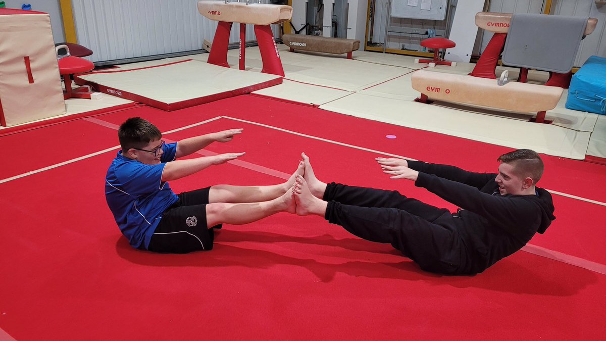 islwynsrb's tweet photo. Rhymni visited @VGAGymnastics again and explored more apparatus, also looking at how to hold balances with a partner. We found it very tiring… #healthybodyhealthymind #bodystrong https://t.co/OZCmuVFsTX