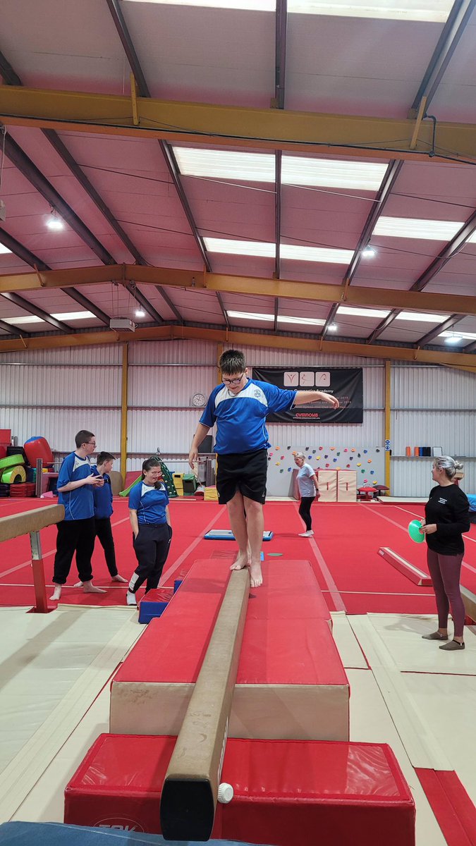 islwynsrb's tweet photo. Rhymni visited @VGAGymnastics again and explored more apparatus, also looking at how to hold balances with a partner. We found it very tiring… #healthybodyhealthymind #bodystrong https://t.co/OZCmuVFsTX