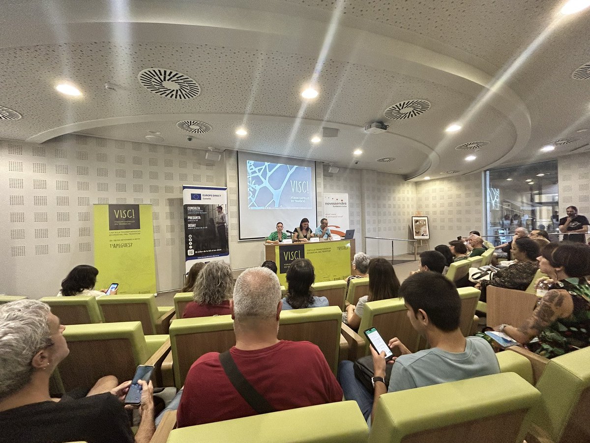 Comencem amb l’obertura i presentació del fòrum.
Amb Sonia Gil de <a href="/dipcas/">Diputació de Castelló</a> , Carla Nebot Nebot. Alcaldessa de <a href="/ajbetxi/">Ajuntament de Betxí</a> , Manolo Piquer Gumbau president de <a href="/Novessendes/">Fundació Cívica Novessendes</a>