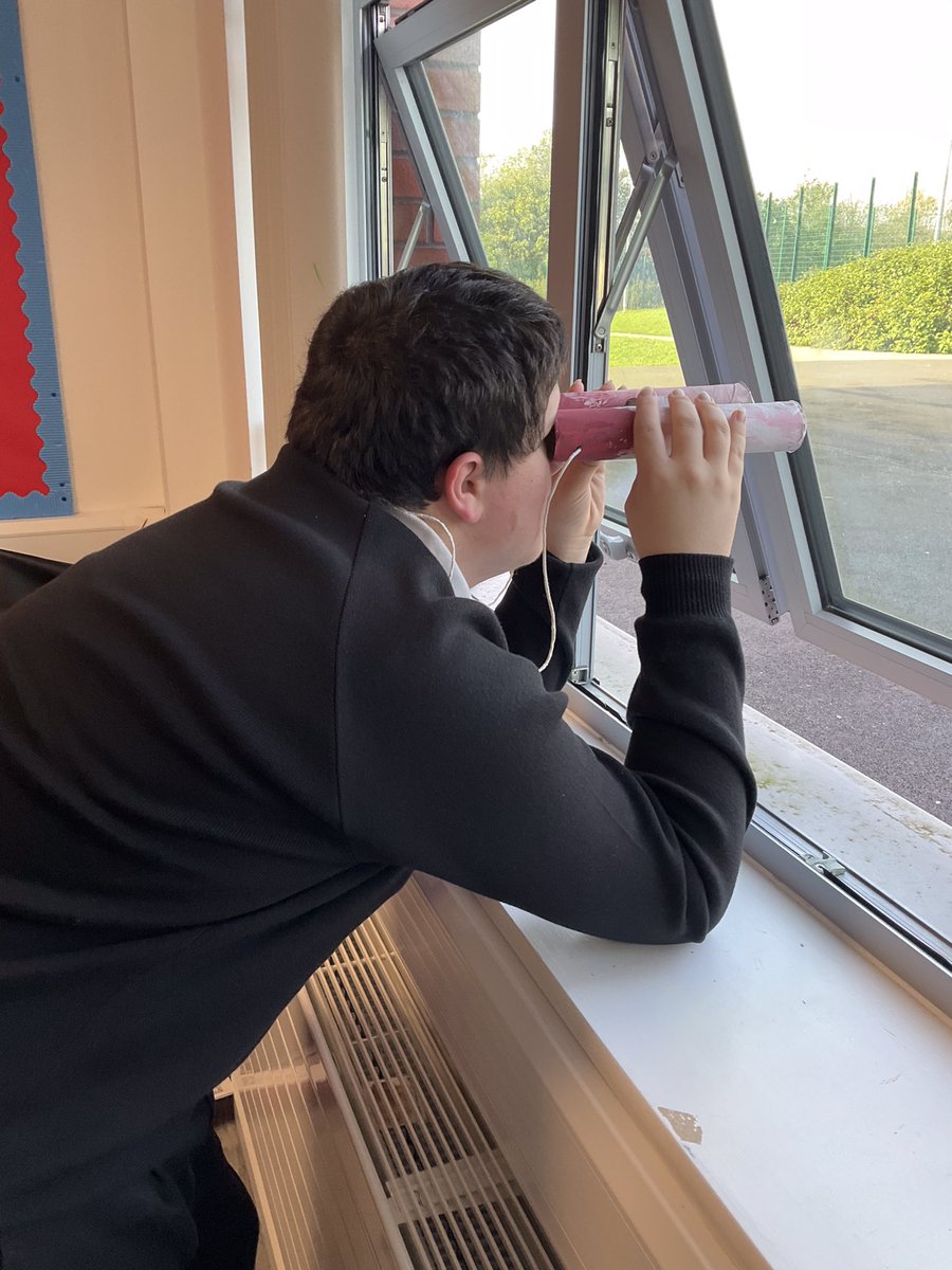 islwynsrb's tweet photo. ‘Excellence in Espionage’ led to a creative task for Taff this week as we designed and made our own binocular models using recycled materials. We also continued our studies into the senses when labelling the eye. #themedlearning #multipurposelearning https://t.co/YjJodDVRwE