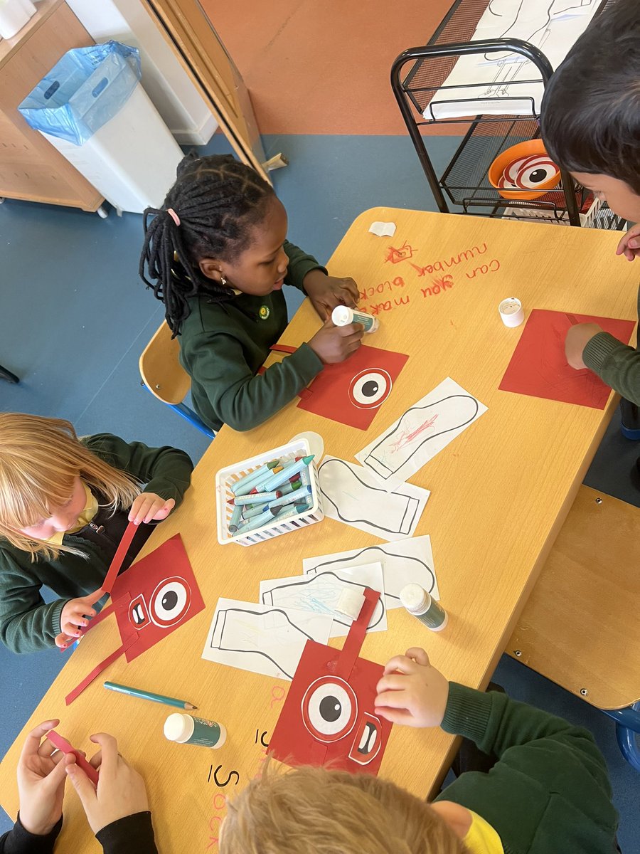 stmichaelswales's tweet photo. Using @numberblocks to help with our introduction to number this week in Nursery.
Then we met #KingOne of @ten_town and lay the table for breakfast making sure we only used ‘1’! We enjoyed our royal toast and jam with milk! 🍞🧈🍓 https://t.co/PEPYO3nV37