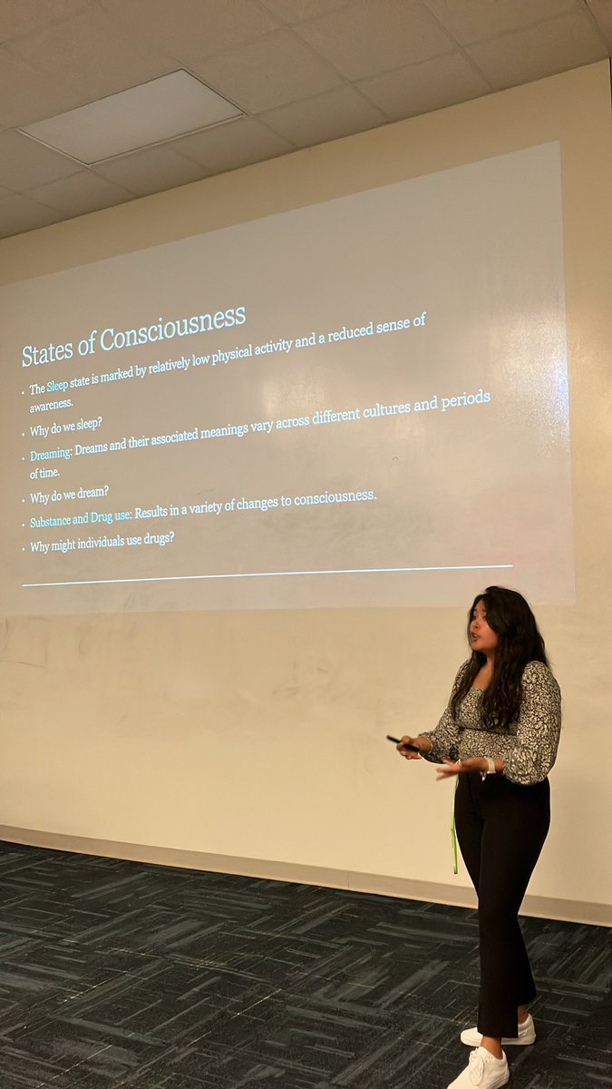 AlmudenaAR2's tweet photo. Great session by Naomi Gonzalez at OC Learning Summit about the relationship between mind and body. Good job! #OCLS23 https://t.co/LQ2FSdTrno