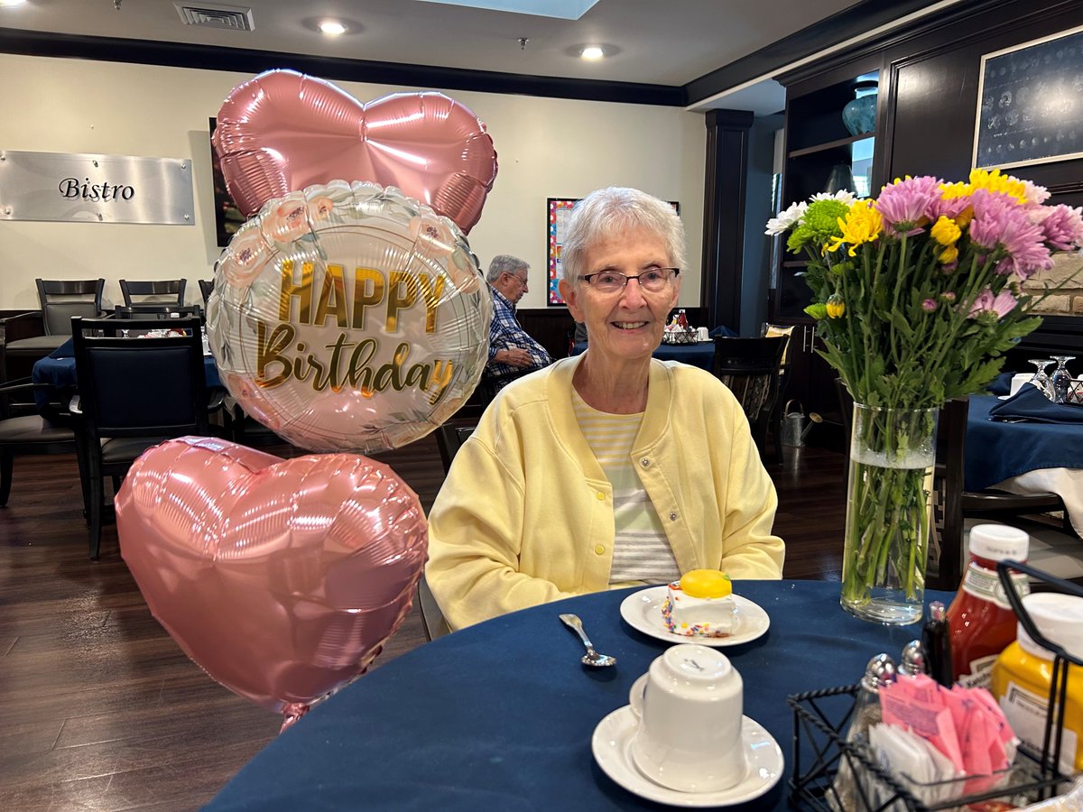 NorwichSprings's tweet photo. We celebrated Ruth's birthday this week in our IL bistro! Happy Birthday, Ruth from us here at Norwich Springs! 🎉 🎂 🎊 

#LiveWithTrilogy #WhereFamilyComestoCelebrate #SeniorLiving https://t.co/qScP7jrZPl