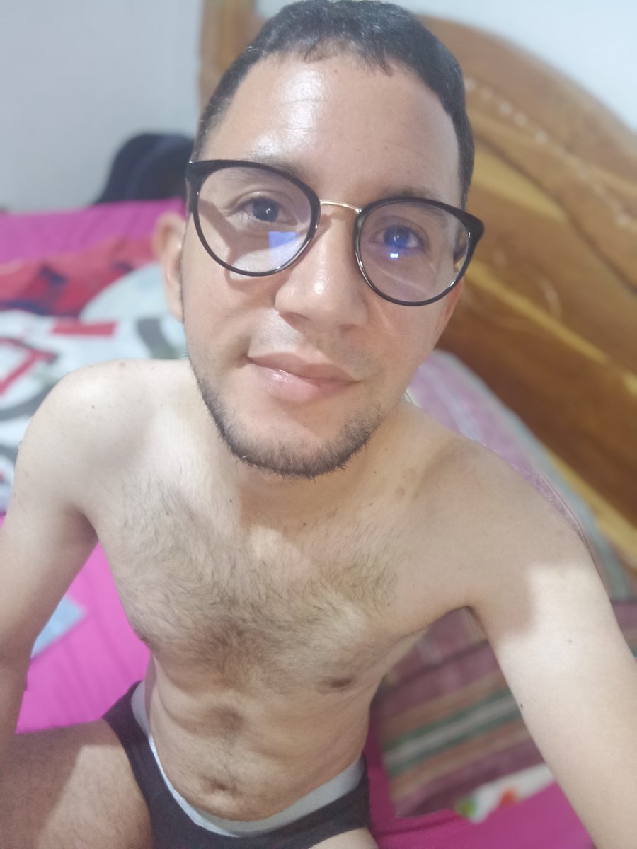 harryenvenezula's tweet photo. Ya que estamos en casa descansando, hay que Aprovechar y darse un rico #Baño para aliviar un poco #ElCalor #Hot 🥵 https://t.co/XgxQpWHL5s