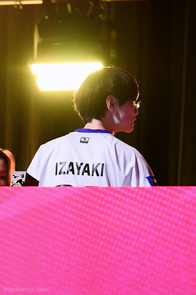 Overwatch_zzang's tweet photo. 230928 오버워치리그 플레이오프
#IZaYaKI #이자야키
#BostonUp #RizzUp https://t.co/P86poxOSWX