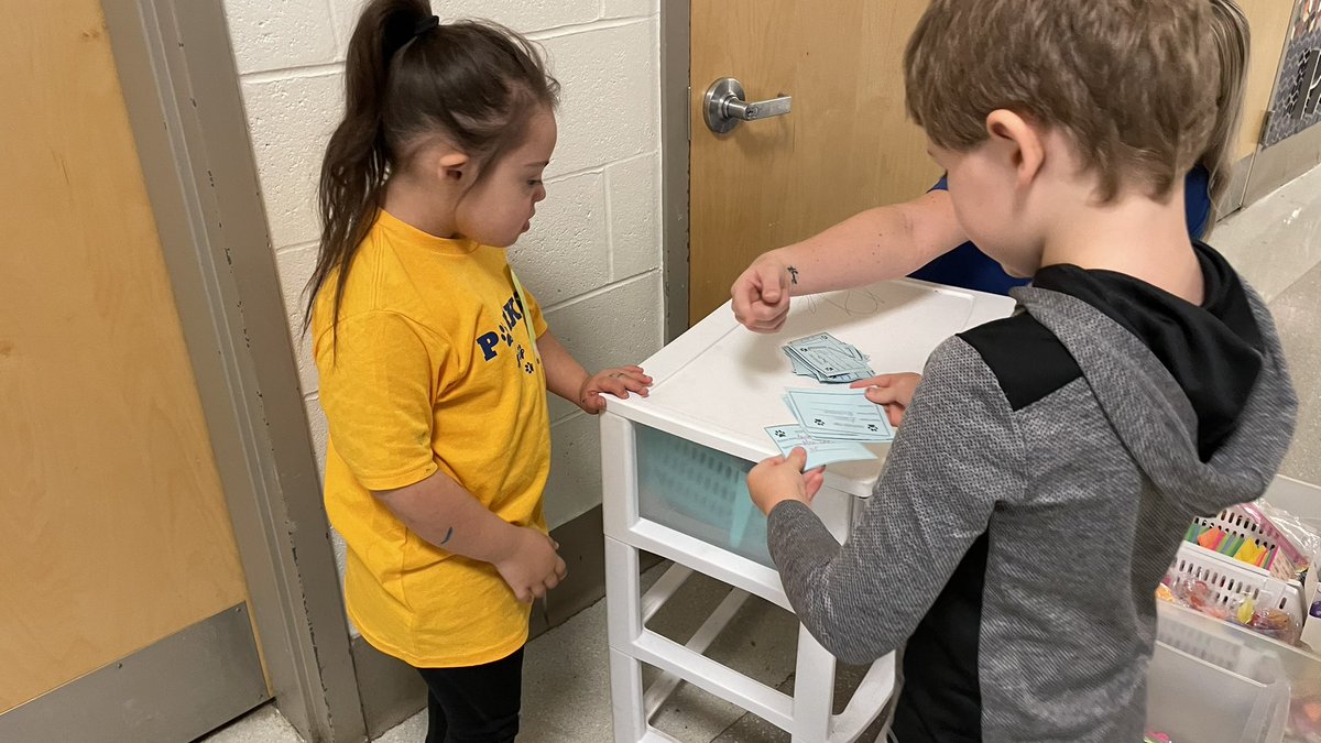 Getting our MDS students at Parkside “Ready for Life” by taking on the PBIS prize cart. The students had so much fun utilizing their social skills in real time!

Thanks <a href="/ParksidePtl/">Parkside Elementary  PTL</a> for supplying some cool stuff for our Respectful, Responsible, and Safe Panthers🤍