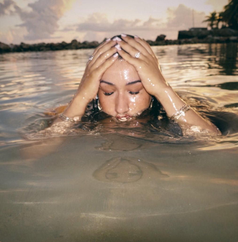 ElsienotElisee's tweet photo. Category is WATER 💧 https://t.co/jftAcl5Qt8