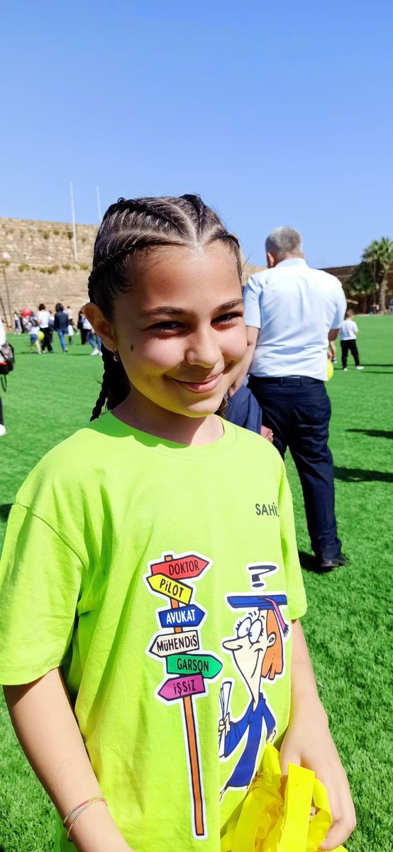 EsraOzberkman's tweet photo. Gülüşü güzelim, bebeğim #sahilözberkman
#isiasortakdavamız https://t.co/UfFVPYqtdH