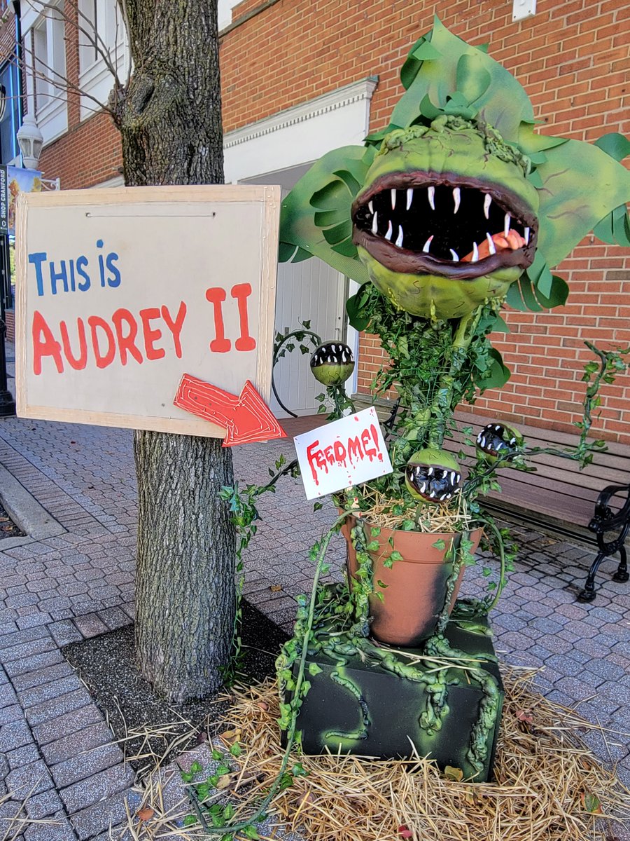 There is still time to register for the 16th Annual Scarecrow Stroll, Downtown Cranford's biggest event of the year!
events.r20.constantcontact.com/register/event…