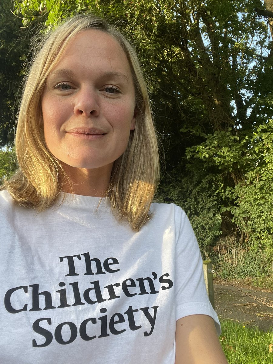Jemima Lewis (née Thackray) (@jemimacthackray) on Twitter photo I am 40 today and to mark this midlife milestone I am running the Clarendon Way marathon this weekend raising money for <a href="/childrensociety/">The Children's Society</a> with my dearest <a href="/Robert_Rees28/">Rev’d Dr Robert Rees 🇺🇦</a>. There’s still time to sponsor us - thank you for your support! 😍 justgiving.com/page/jemima-le… I am 40 today and to mark this midlife milestone I am running the Clarendon Way marathon this weekend raising money for <a href="/childrensociety/">The Children's Society</a> with my dearest <a href="/Robert_Rees28/">Rev’d Dr Robert Rees 🇺🇦</a>. There’s still time to sponsor us - thank you for your support! 😍 justgiving.com/page/jemima-le…
