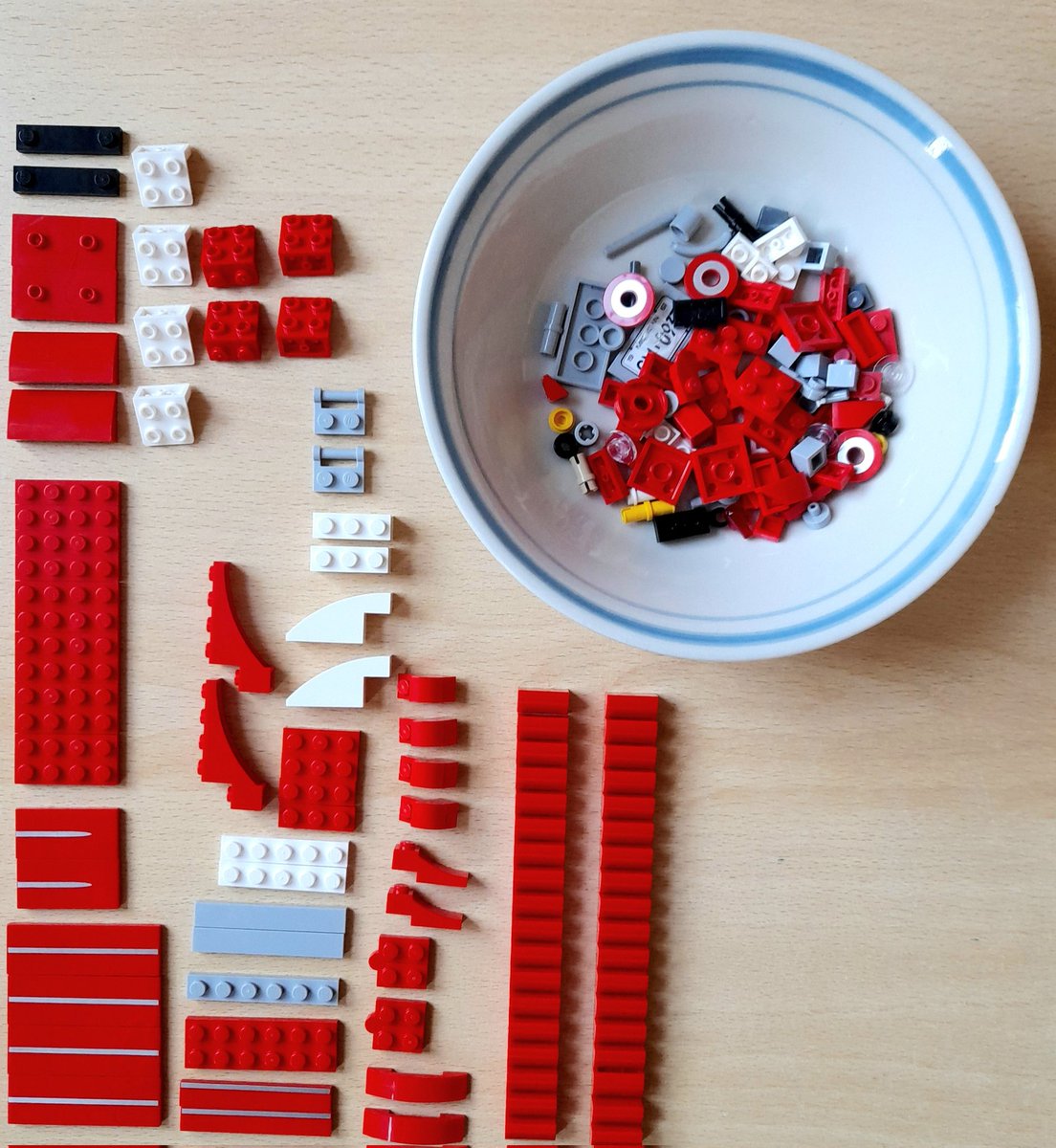 RogerMaybank's tweet photo. Lego Chevrolet Corvette. Bag 7 of 9. Bag. Knoll. Build. #lego #Afolwacs https://t.co/OB9i70rnYm