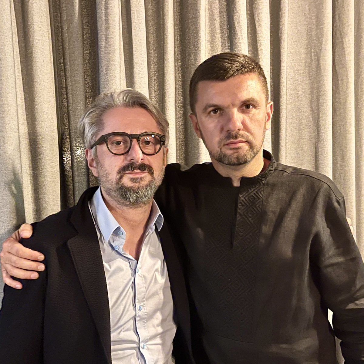 🇺🇦🤝🇬🇪Nika Gvaramia - колишній міністр юстиції Грузії. Власник опозиційного телеканалу  «Мтаварі» та політичний в’язень проросійського режиму Іванішвілі.

Грузія для нас останнім часом одне розчарування. Падіння проросійського режиму Іванішвілі - прямий інтерес воюючої України!