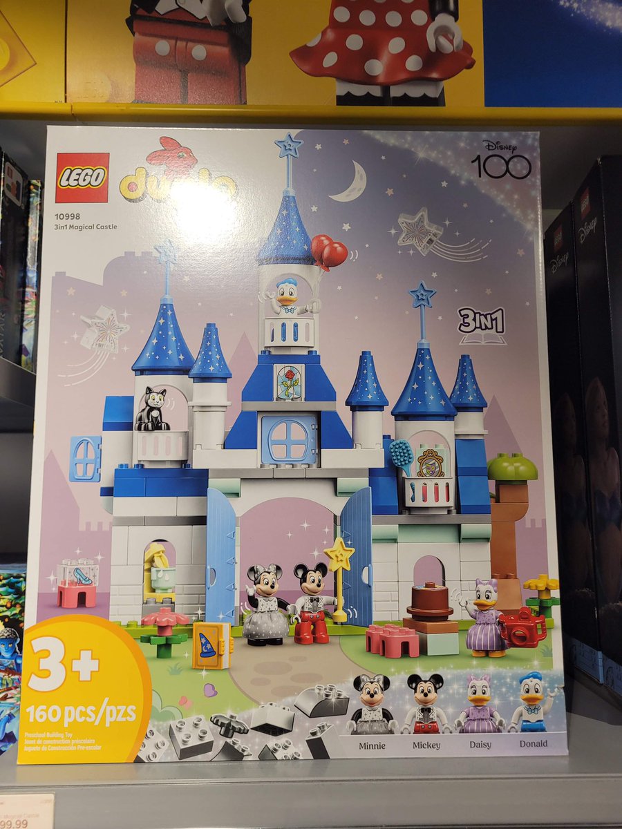 ShopMouseToGo's tweet image. Don't just live the Disney
Magic, assemble it.

Build your favorite Disney moments one brick at a time.

Please message for ordering.
•
#Disney
#Legos
