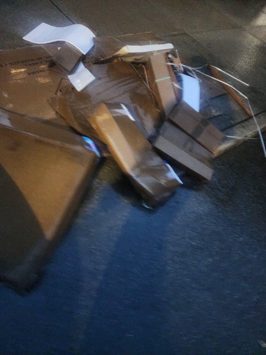 NittyRegulator's tweet photo. The neighbor are doing it again just throwing boxes/trash on the curb in front of the house.
48 E 57th st Between Lenox rd and linden blvd Brooklyn @NYCSanitation https://t.co/B4qOWV9Flk