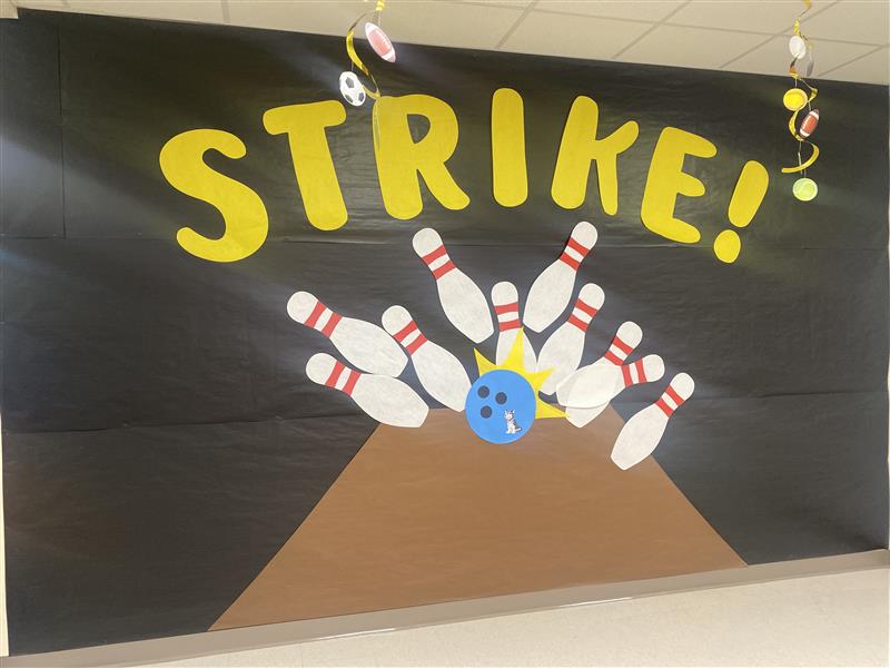Elizabeth LaMacchia (@lamacchia_ocps) on Twitter photo Hamlin Elementary got into the game and scored a Touchdown with their incredible theming! #ocpsRYS
<a href="/CDLOCPS/">Curriculum and Digital Learning</a> Hamlin Elementary got into the game and scored a Touchdown with their incredible theming! #ocpsRYS
<a href="/CDLOCPS/">Curriculum and Digital Learning</a>