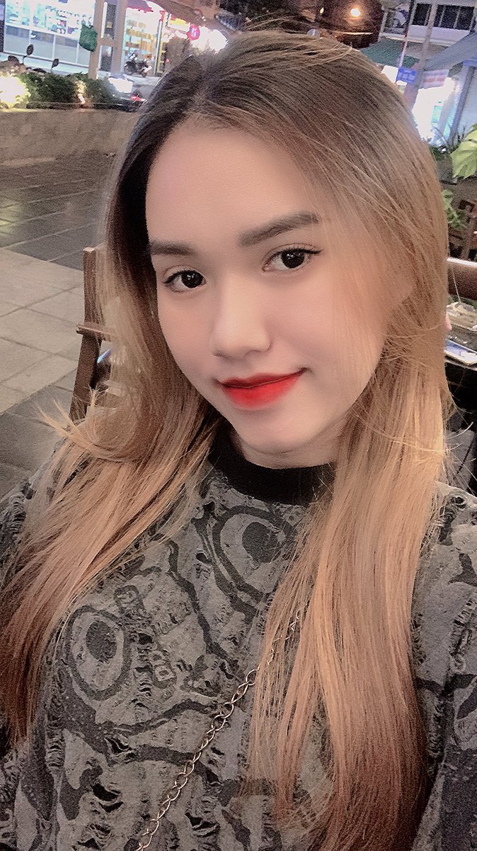 FakeGainhatrang's tweet photo. Hết nước chấm 
@FakeGainhatrang https://t.co/q7LmYqddfi