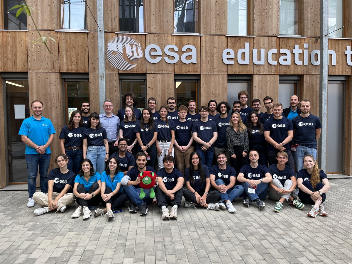 Paxi_ESAKids's tweet image. Last week, we had our super cool Concurrent Engineering Workshop 🚀
Together with 30 smart #university students we explored the interesting world of #ConcurrentEngineering and checked out the latest cutting-edge technologies. 🤖💡@TUDarmstadt🤝
#ESAAcademy #ESAEducation