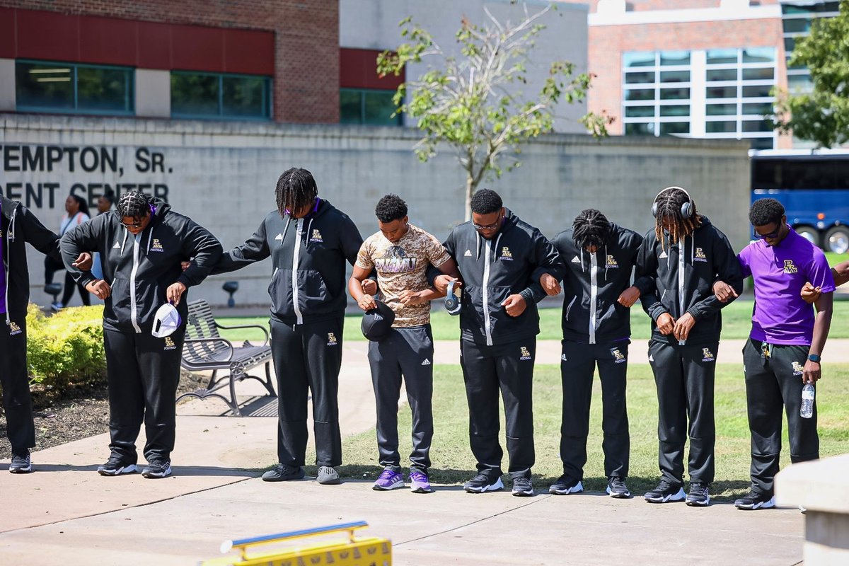 pvamufb_'s tweet photo. Geared up for a State Fair Tripπ
#PVAMUFootball | #PvNation https://t.co/E6gtOxzBwO