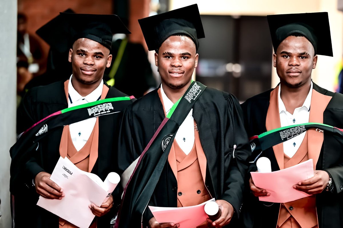 Mditshwer's tweet photo. Shout out to this trio of  Bachelor of Social Sciences graduates.

Bizana born triplets, Bonga, Siyabonga, and Sibongiseni Ngxola all completed their degree at the same time at Walter Sisulu University this year. 👌🤟

#R81Million | #ZolekaMandela | Zenani | Dudu Myeni https://t.co/3gjyrQuOFZ