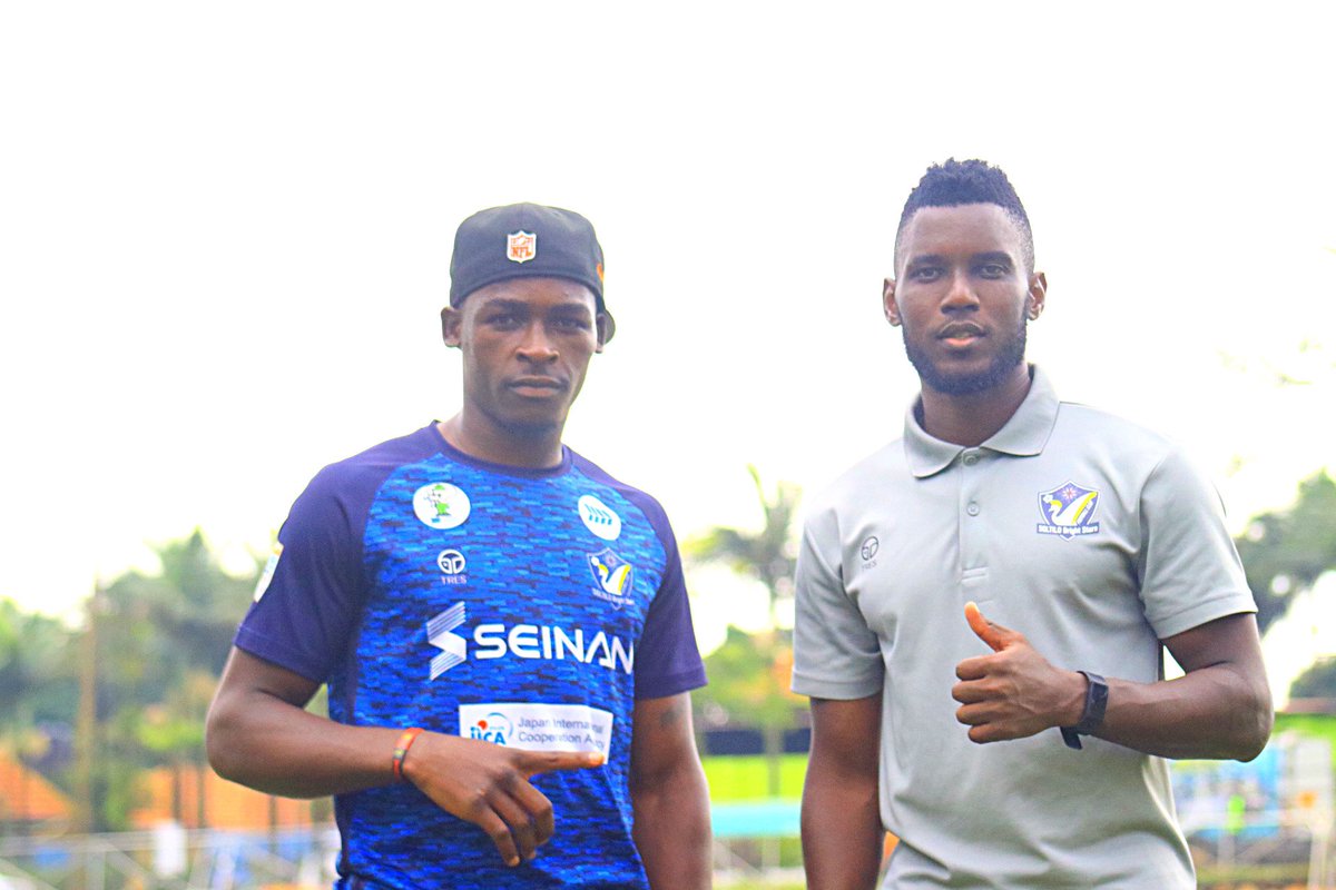 Nelly11_'s tweet photo. Game Recognize Game!! The Champ @MuzamirC came through yesterday to support the boys against @URAFC_Official #ChampSide #MrTakeOver https://t.co/V95LPCx2jj