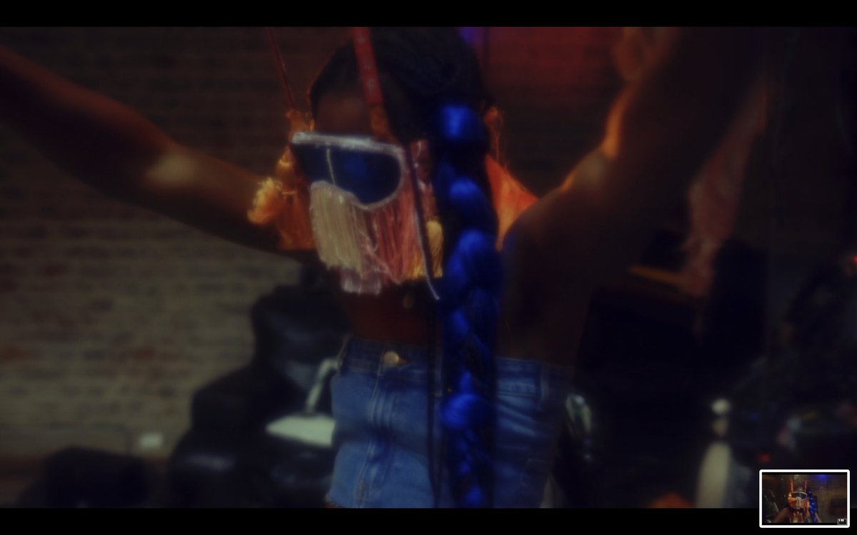 Nico_N_TRS's tweet photo. 💥Mathilda music video is out 
https://t.co/uQ5kV3ZW6X

 Musiq + video officielle de Mathilda (long version) de Nico And The Red Shoes disponible partout 

Quand la musique rencontre la performance-eco-futuriste pour donner vie à Mathilda mi-robot mi-humain. 
#music #performance https://t.co/Otp1Ce5DgO