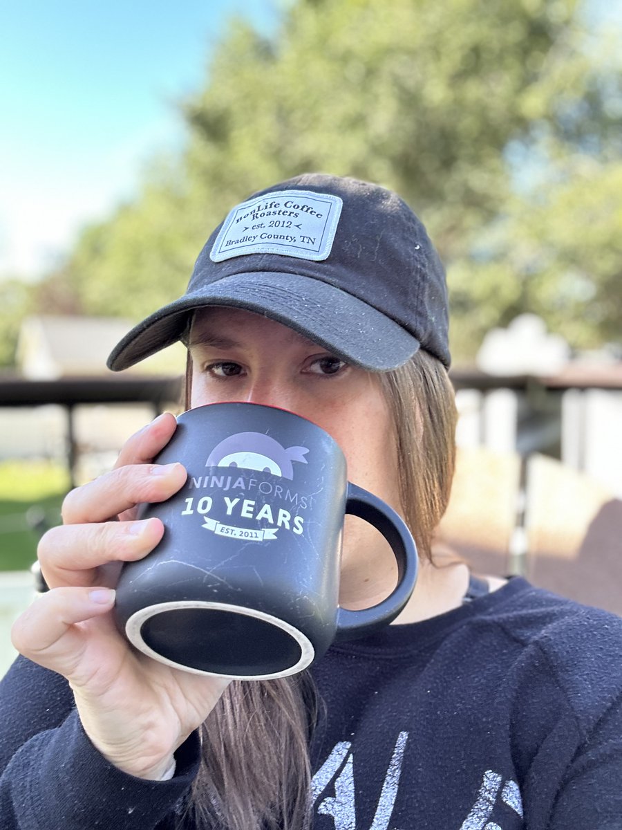 NinjaForms's tweet image. Coffee break, anyone? Happy National Coffee Day from the @SaturdayDriveHQ team! 😀☕️
#ninjaforms #NationalCoffeeDay