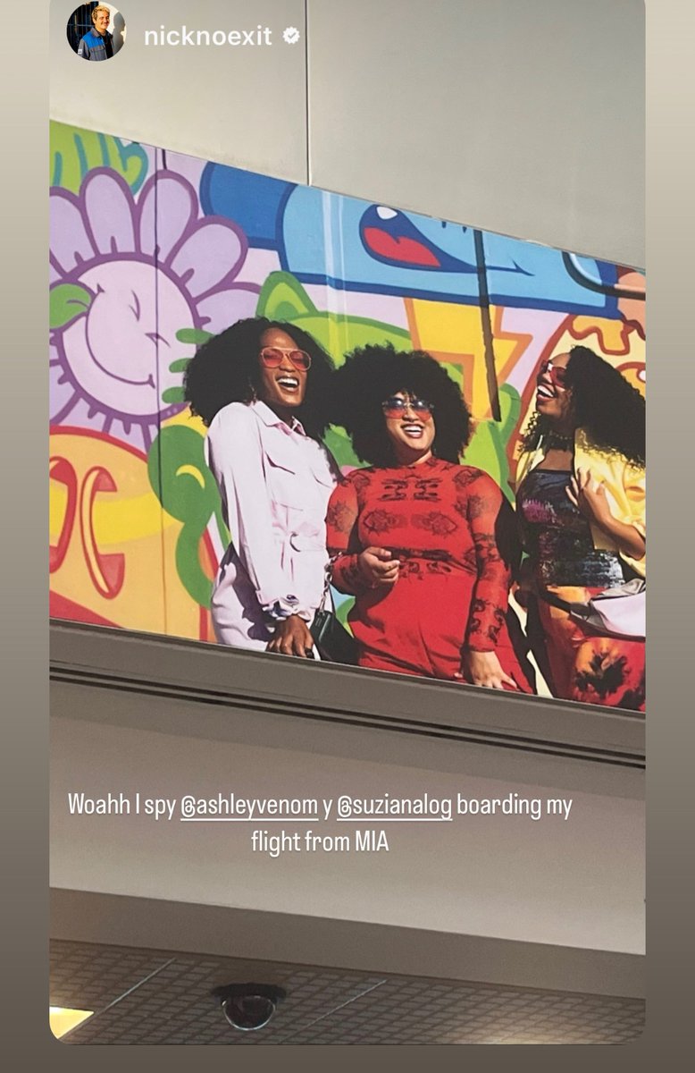 suziAnalog's tweet image. We on a billboard in Miami Airport looking fine &amp;amp; carefree. @ashleyvenom 

📸: @nickleon