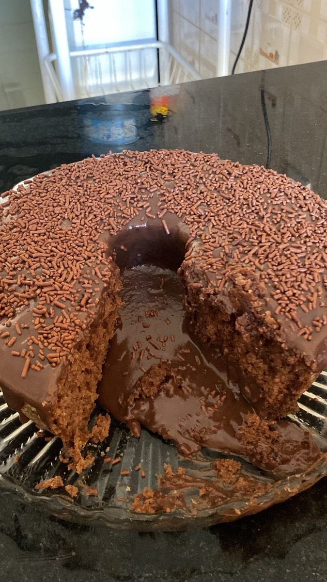 food_porn17's tweet photo. bolo de chocolate https://t.co/fcD2v3oOLY