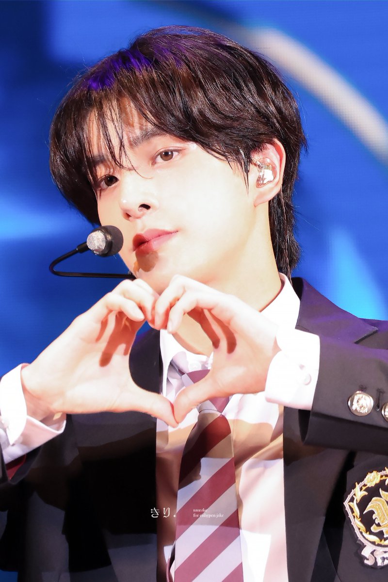 nmrzke's tweet photo. 230928 롯데월드 다크문 

💙🤍

#ENHYPEN #엔하이픈 #ジェイク 
#제이크 #JAKE #심재윤 @ENHYPEN_members https://t.co/YuUApcxmyh