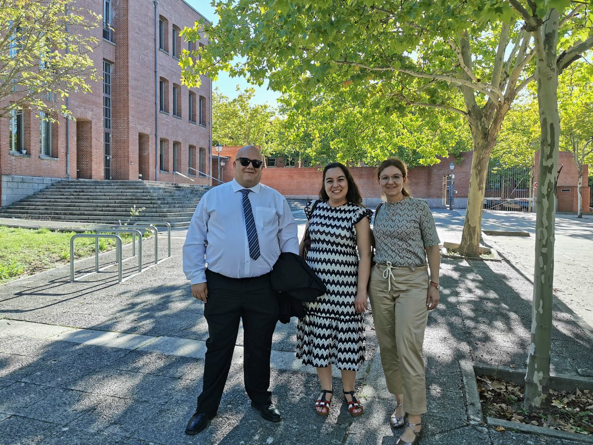 Hoy por fin llegó el día de la defensa de mi tesis doctoral. Muchas gracias a todos lo que me habéis acompañado, especialmente a los directores de mi tesis <a href="/JMCamposMartin/">Jose Miguel Campos Martín</a> y <a href="/Consuel56400870/">Consuelo Alvarez-Galvan</a>.
Todo esfuerzo tiene su recompensa!!!!!
<a href="/ICP_CSIC/">Instituto de Catálisis y Petroleoquímica (CSIC)</a>