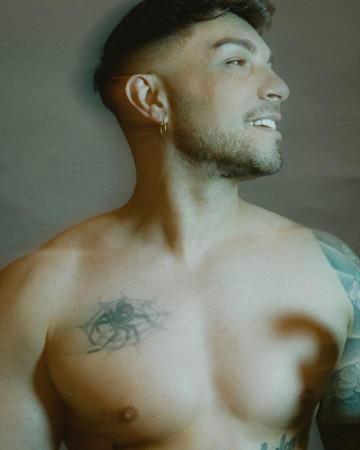 MARCOCARTA85's tweet photo. Sono 28 le date segnate sul calendario. So con precisione che saranno di più.
Io vorrei solo ringraziare ogni anima che ha partecipato a questo #SUPERNOVATOUR.
Oggi siamo qui a godere dell’estate che è stata, dell’autunno che è e dell’inverno che ci aspetta trepidante. https://t.co/Hll4yDI9tF