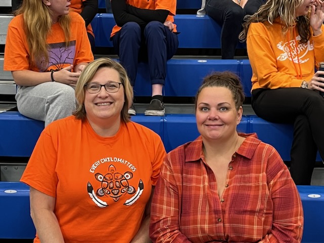 Styrolution_SAR's tweet photo. #INEOS #Styrolution, Sarnia employees attend #NationalDayForTruthAndReconciliation @LambtonCollege. We wear orange to show our acknowledgement &amp; solidarity. Reflecting upon the tragic legacy, and the ongoing impact of residential schools, is the only way to true reconciliation. https://t.co/Juq2yiVCtd