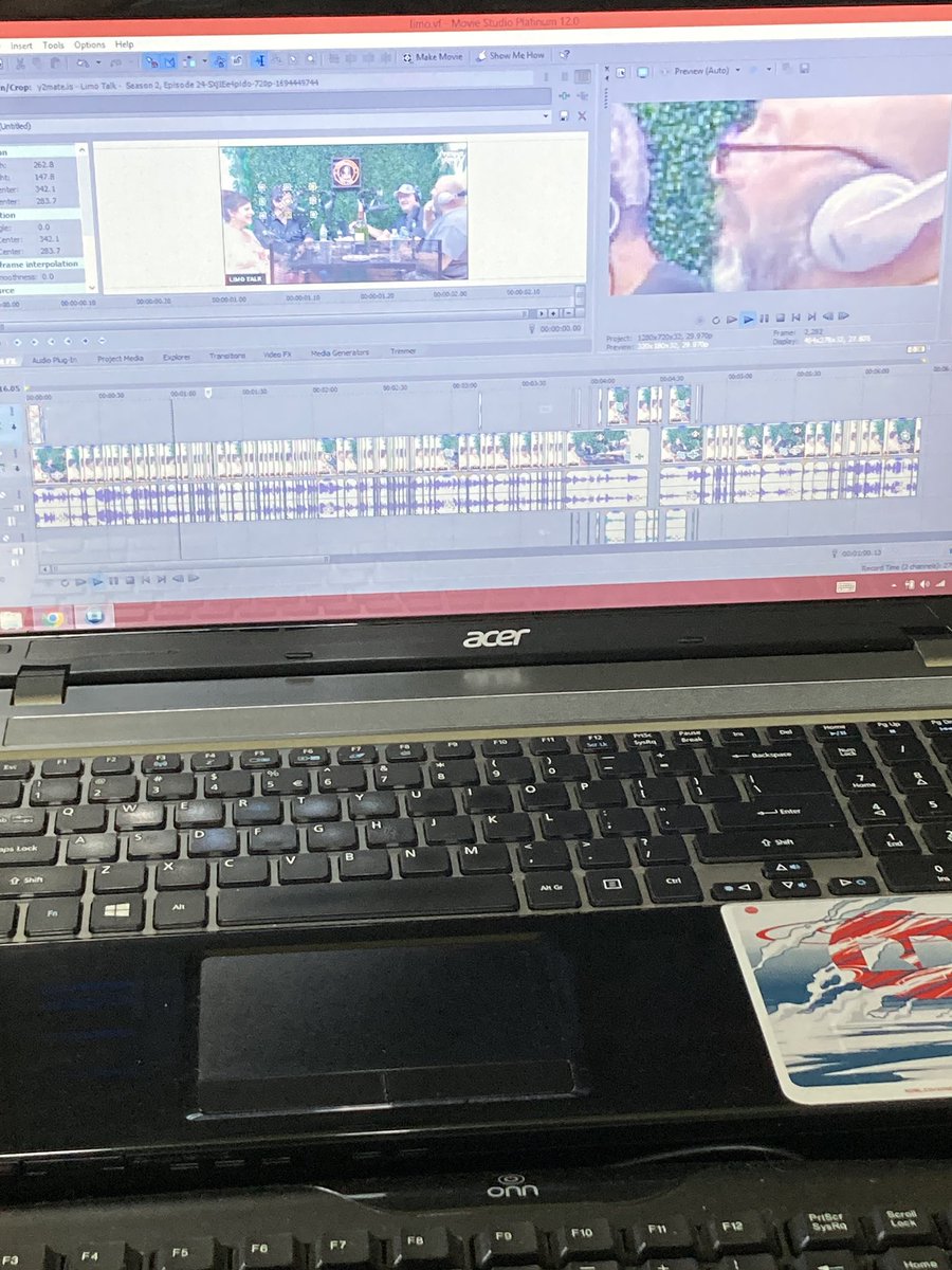 TAStheR_A's tweet photo. Look at dat editing 🔥 #LimoTalk @gothamgoldbus https://t.co/kB4pJR4nSe