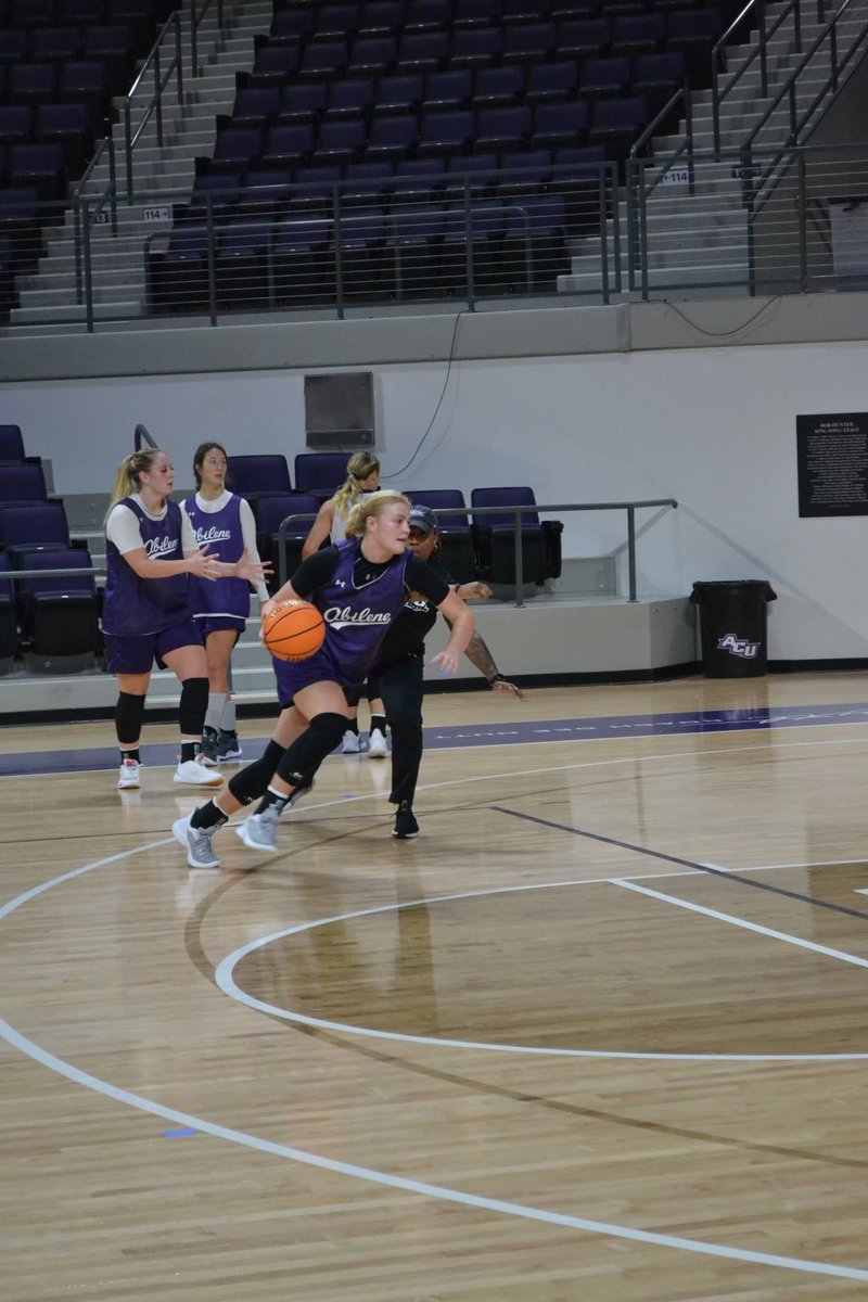 Julie Goodenough tweet media