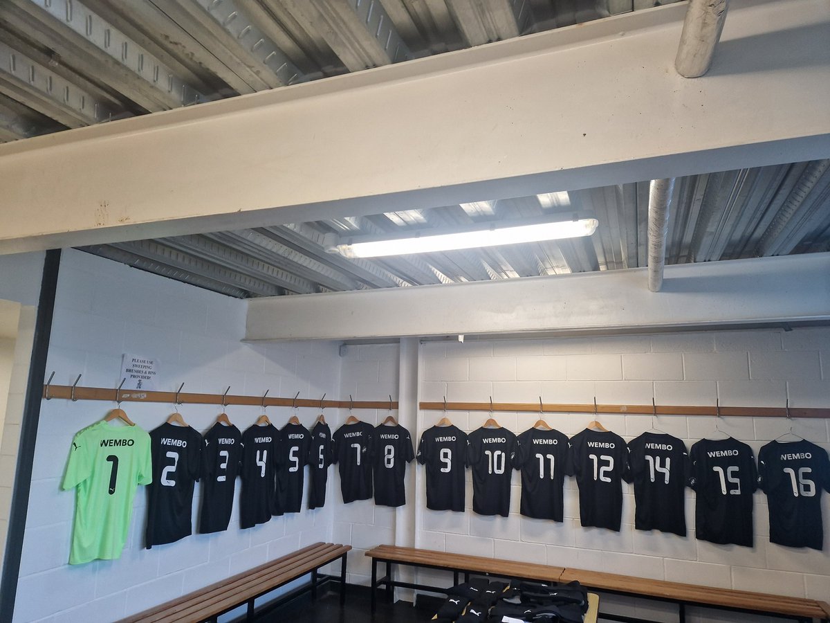 LiffeyWanderers's tweet photo. "We all dream of a team of Wembo Youngs" 💙 https://t.co/FvSqde9mSJ