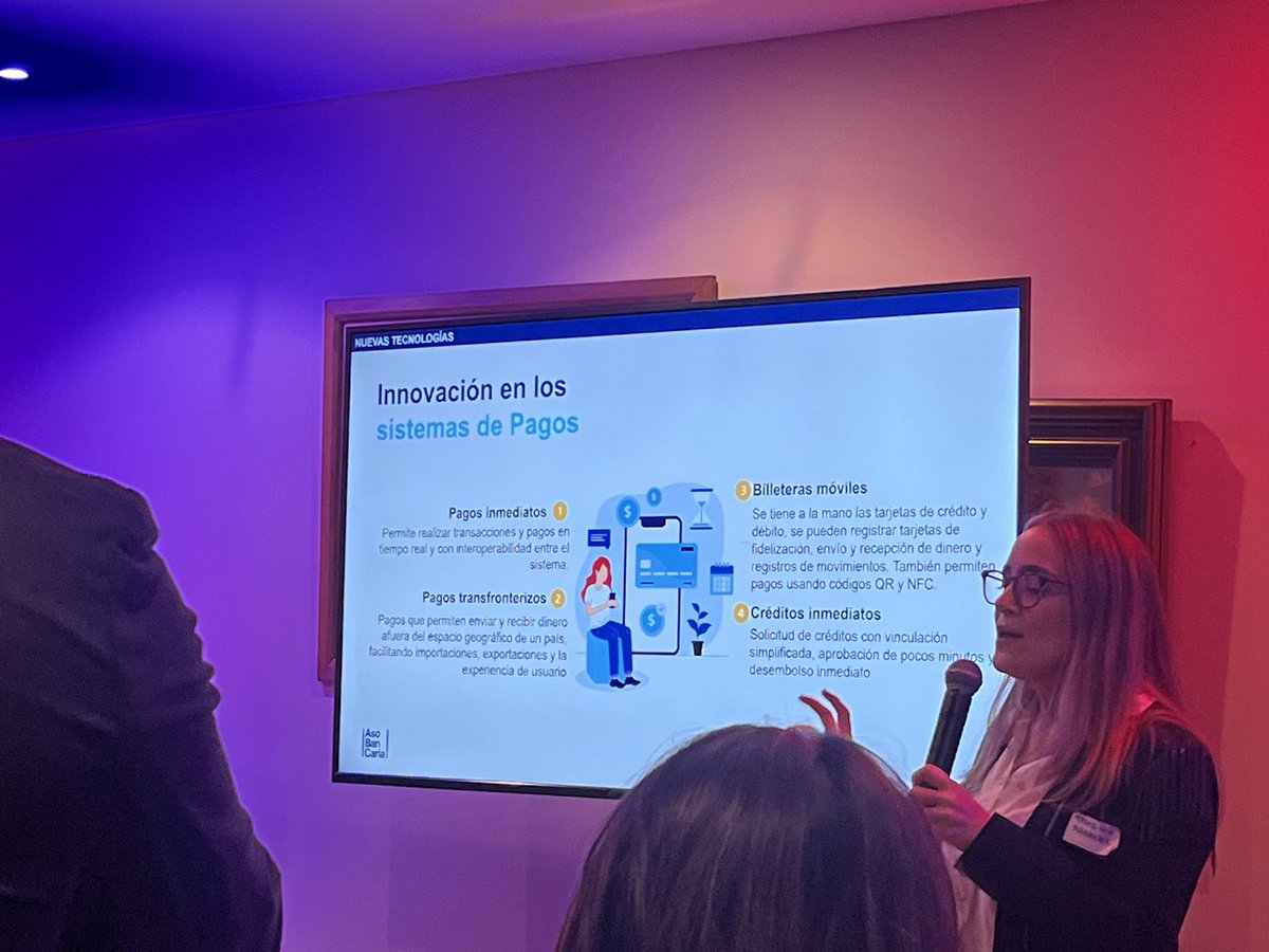 AndresCarboA's tweet image. @camaracomerbog a través de sus iniciativas #ClusterSoftware y #ServiciosFinancieros estuvimos  acompañando el relacionamiento de la delegación de empresas y startup chilenas y colombianas del ecosistema TIC y Financiero en conjunto con @PROCOLOMBIACO @ProChile #EmbajadaChile