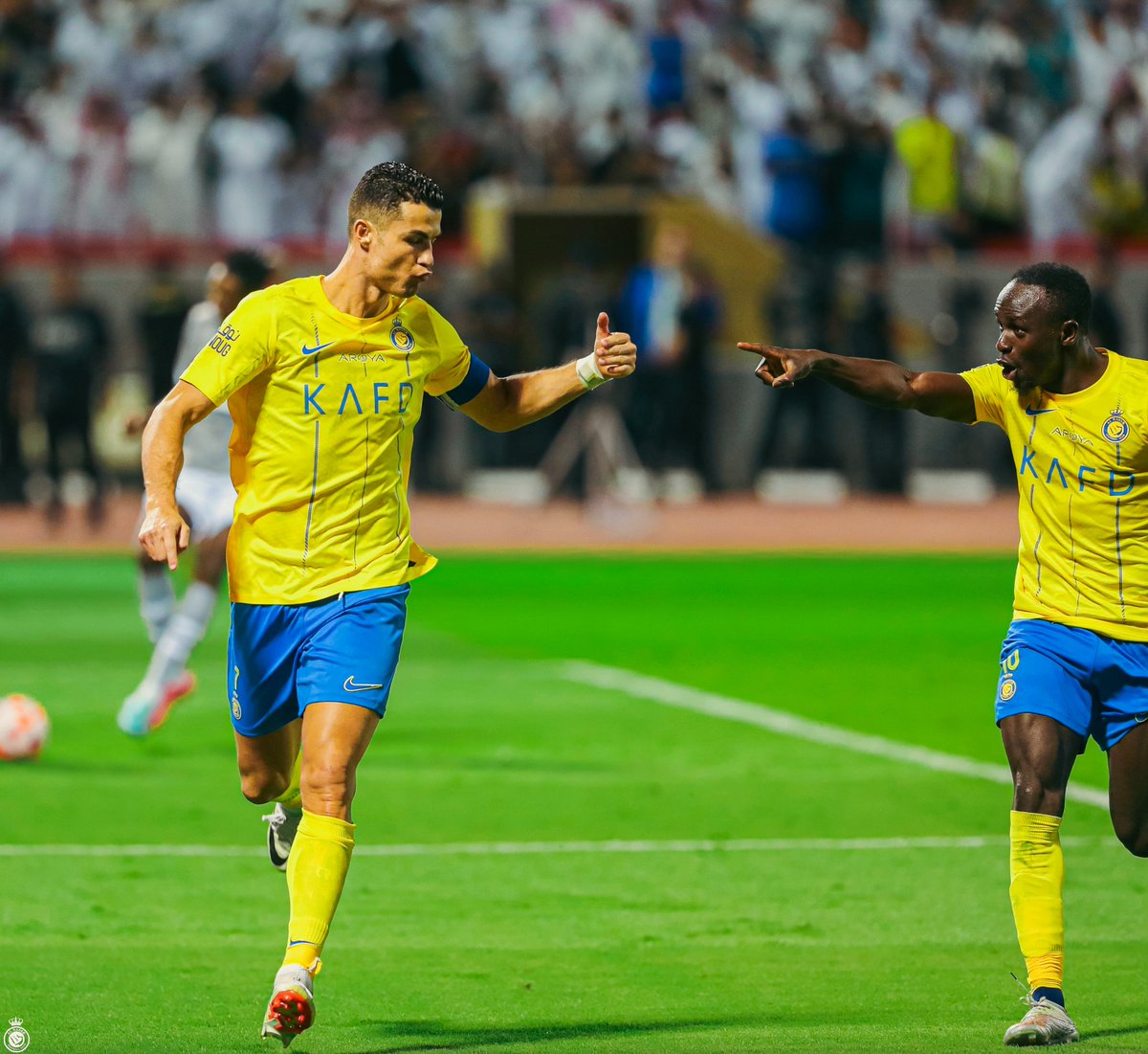 AlNassrFC's tweet photo. رجـل المواقـف الصعبة 💛 https://t.co/TqZBQc1ic6